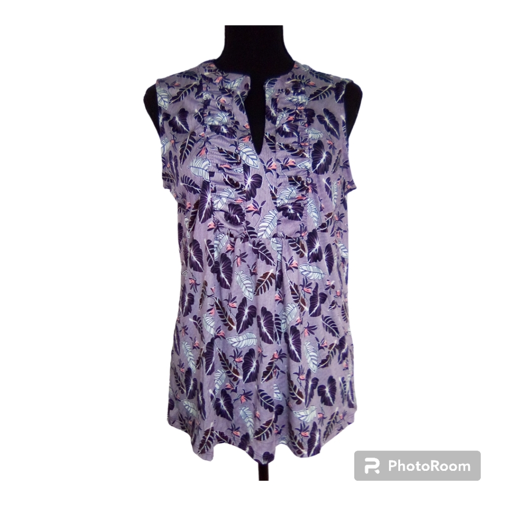 NY Collection Printed V neck Sleeveless Blouse Small